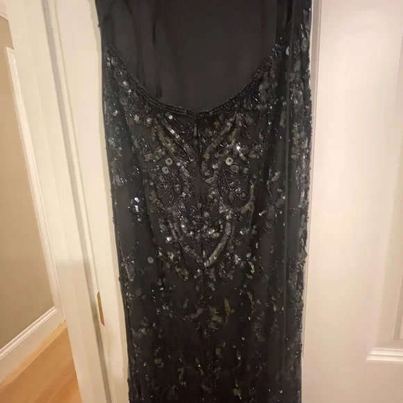 Sherrie Hill black Prom dress 54329 Beaded gown with deep
V-neckline Sz2 Black - Picture 15 of 16